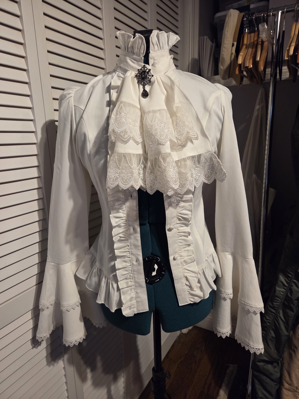 Victorian-Inspired White Lace Ruffle Women's Blouse